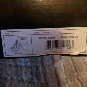 Brand new r2 Pomme women size 10